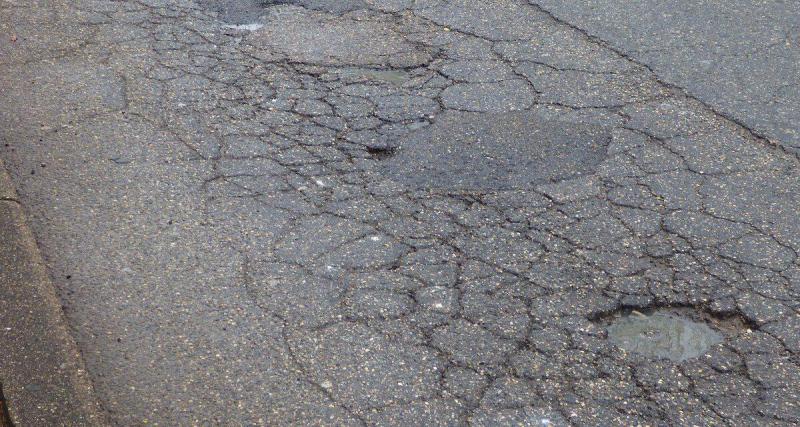  - "On va peut-être se bouger", cette association étrille la gestion des routes par l'Etat