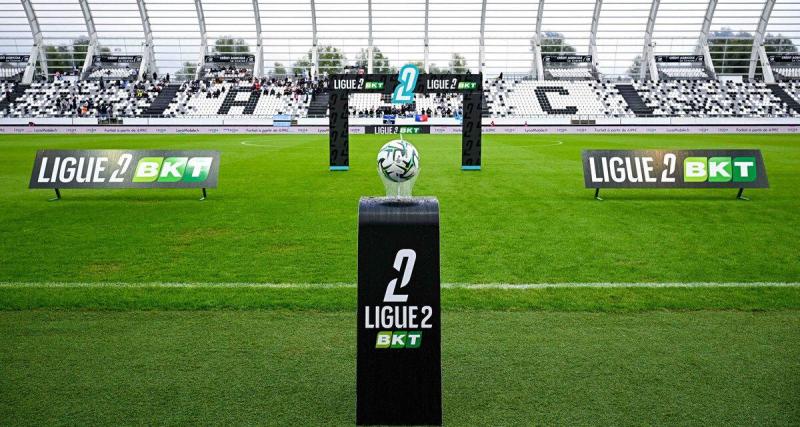  - Le calendrier complet de la Ligue 2 2025/26 !