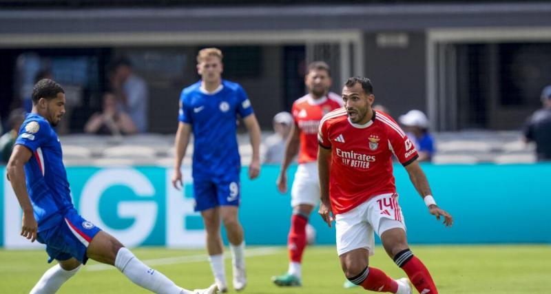  - Chelsea domine mais bute sur Benfica à la pause