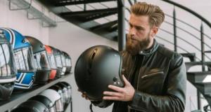 Accessoires moto : comment adapter votre équipement à votre style de conduite