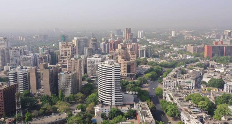  - En Inde, l'interdiction de vendre du carburant aux vieilles voitures tourne au fiasco