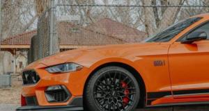 Il vole une Mustang GT mais oublie un détail qui le trahit