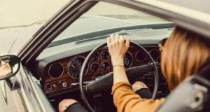 Ivre, sans permis, elle se fait arrêter pour la 3ᵉ fois au volant... avec 3 grammes d'alcool dans le sang