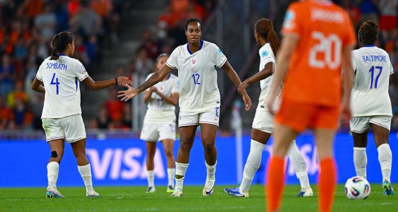  - Euro féminin : carton plein pour la France face aux Pays-Bas, première place pour les Bleues
