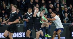 XV de France : des Bleus qui font douter les Blacks ? Barrett tranche, sans fard