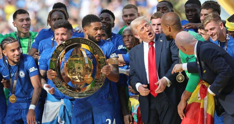  - Coupe du monde des clubs : le comportement gênant de Trump à la remise du trophée