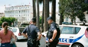 Voulant échapper à un contrôle, un homme fonce sur un policier : les agents tirent plusieurs fois sur son véhicule