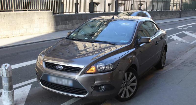  - Pour un mauvais stationnement, un riverain jette du liquide corrosif sur un automobiliste