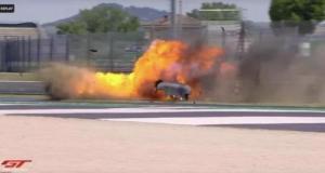 Lors d’une course du GT World Challenge, une voiture explose en pleine course