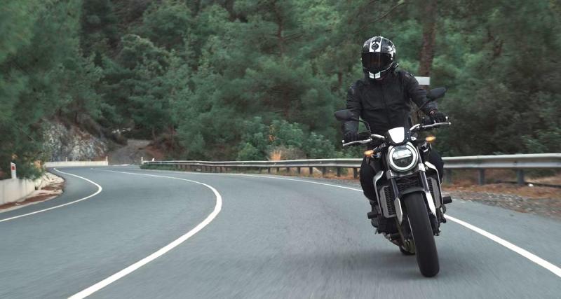  - Assurance moto : quelles garanties privilégier quand on roule toute l’année ?