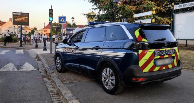 - Il accepte de stocker des pièces dans la voiture de sa mère… Il finit interpellé