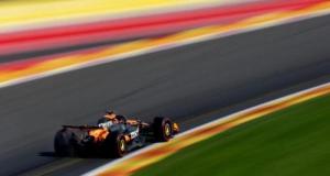 GP de Belgique : Piastri triomphe sous la pluie, doublé McLaren devant Leclerc