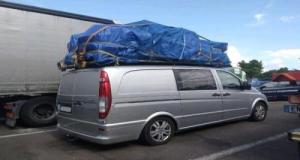 Ils roulent avec 1 tonne en trop… et trouvent une solution improbable !