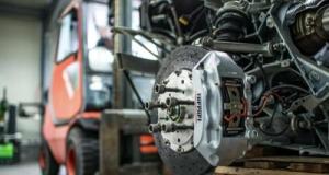 Cette usine produit une voiture par minute grâce à l’intelligence artificielle