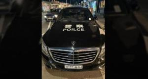 Il trafique sa Mercedes pour imiter un véhicule officiel… et finit au tribunal