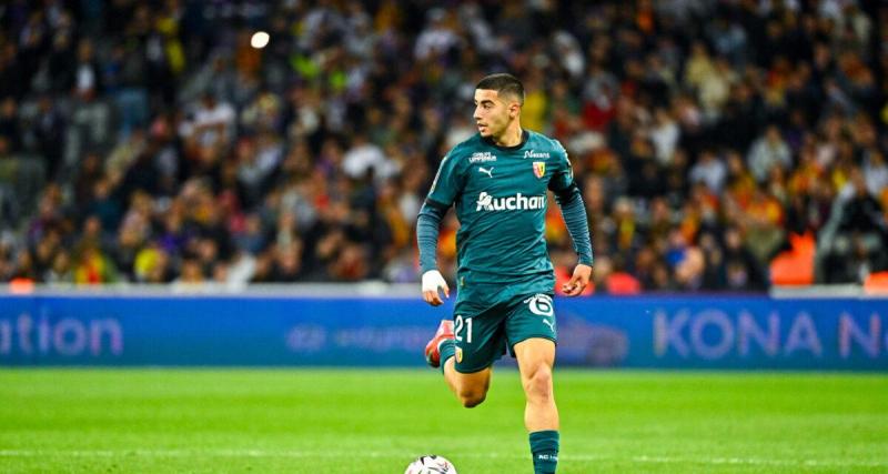  - Lens : Anass Zaroury file en Grèce (off)
