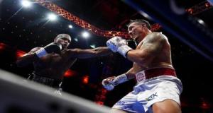 Boxe : Oleksandr Usyk à la hauteur des icônes ?