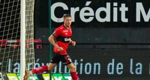 Ligue 2 : Pau recrute un défenseur, Le Mans un attaquant (off)