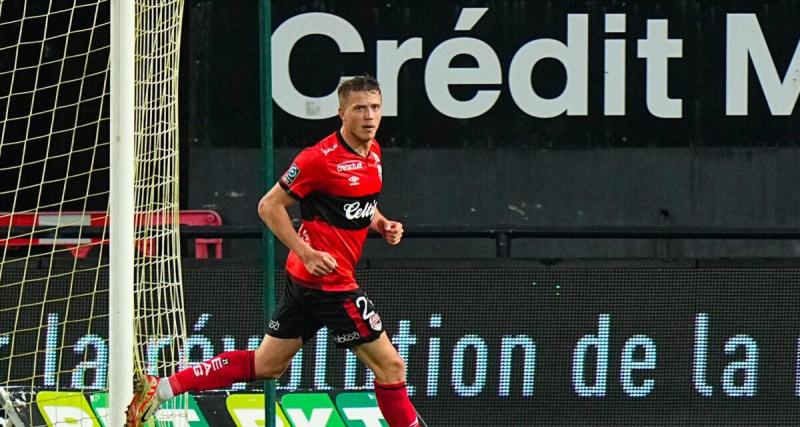  - Ligue 2 : Pau recrute un défenseur, Le Mans un attaquant (off)