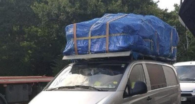  - Une Mercedes en surcharge d’une tonne : les gendarmes obligent les vacanciers à louer un second véhicule