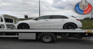 Flashé en excès de vitesse, un jeune permis au volant d’une Mercedes finit à pied