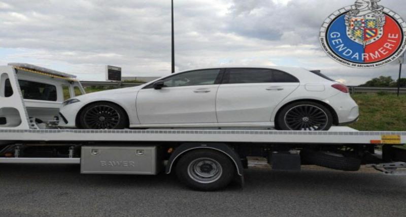  - Flashé en excès de vitesse, un jeune permis au volant d’une Mercedes finit à pied