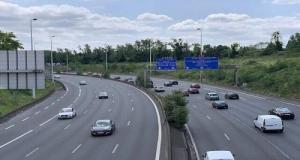 Quand le karma frappe fort : il vole une voiture, et croise le fils du proprio en faisant le plein d’essence !