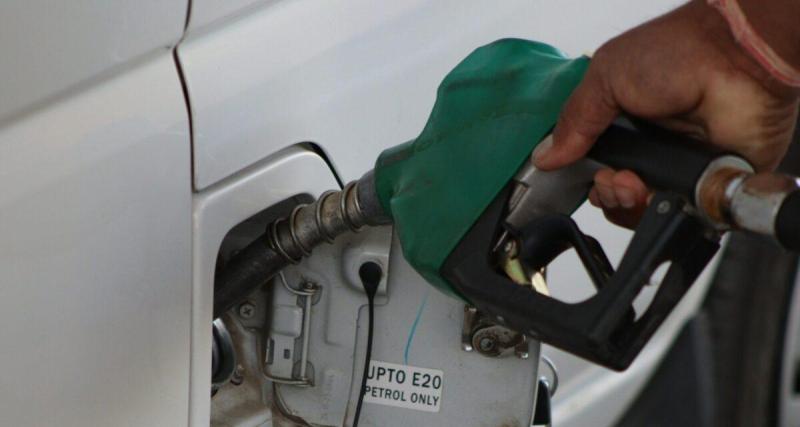  - Ce plein d’essence a mal tourné : elle paye pour une autre voiture par erreur !