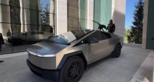 L'armée américaine achète des Tesla Cybertruck... parce qu'elle en a peur