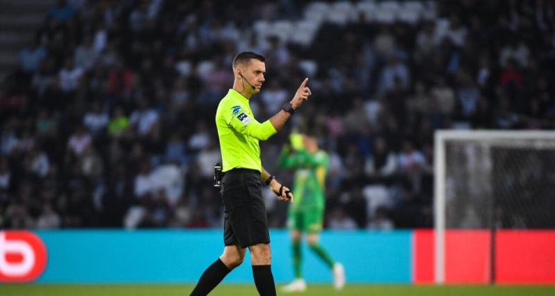  - Ligue 1 : les 20 arbitres de la saison 2025-2026 sont connus