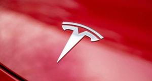Tesla continue de se diversifier et veut vendre son énergie aux clients