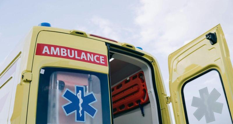  - Sa voiture finit sur le toit : son bébé sort indemne du drame