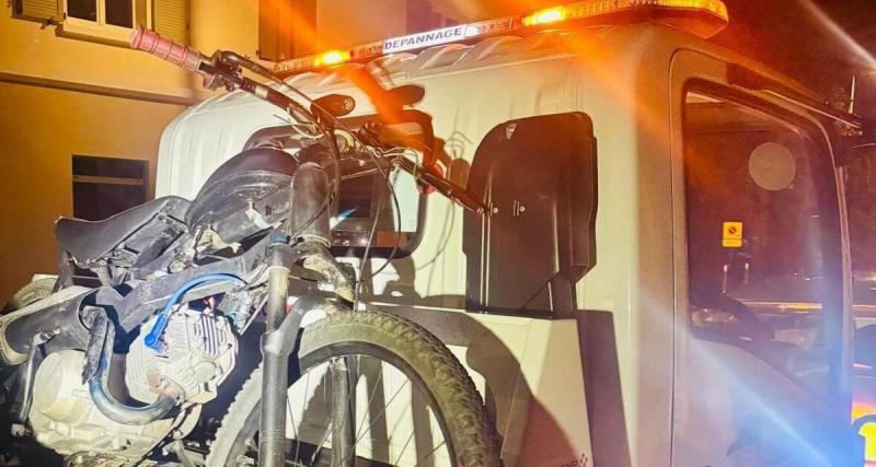  - Il greffe un moteur de 125 cm³ sur son vélo… et finit à pied : son vélo façon bolide n'a pas plu aux gendarmes car illégal