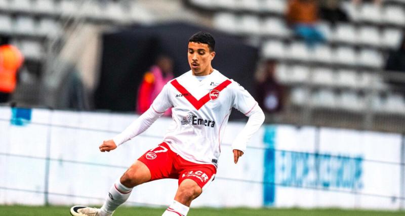  - Sochaux : le lob vicieux de Boutoutaou lors du festival contre Orléans