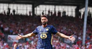 Lille : avant son but, Giroud s'est échauffé dans un parking