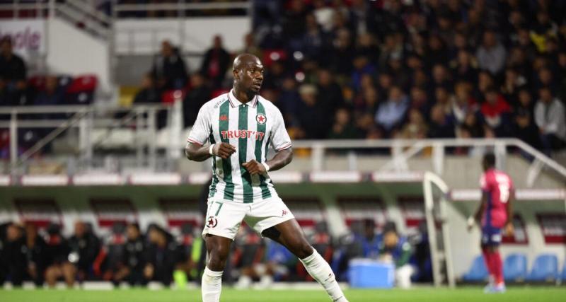  - Ligue 2 : Pau se fait prêter un joueur de Ligue 1, Achille Anani quitte le Red Star pour le National