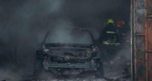 Un garage réduit en cendres : 50 véhicules détruits dans un incendie criminel