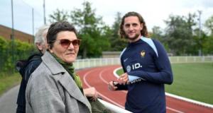 OM : "Ils mentent" l'énorme révélation de la mère de Rabiot sur Longoria et Benatia