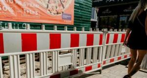 Une voiture folle s’encastre dans un restaurant : la barrière a évité le pire !