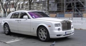Rolls-Royce plonge une Phantom dans une piscine pour célébrer son héritage musical