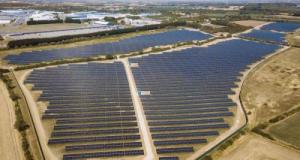 Avec 36 terrains de foot, ce constructeur mise sur une énorme ferme solaire