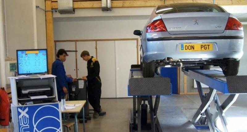 - N’utilisant plus leur voiture, ils la donnent à un garage solidaire