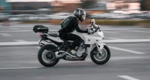 Le contrôle technique des motos suspendu, ce gouvernement recule face à la bronca !