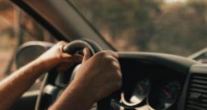 Quand un préfet transforme sa voiture de fonction en véhicule de vacances familiales