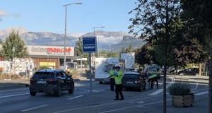 Un contrôle routier se transforme en don alimentaires pour une association
