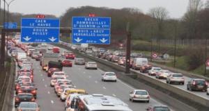 A13 bloquée : 10 km avalés… en 1h15, record mondial de lenteur battu !