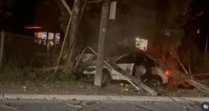 Le geste héroïque d’un footballeur en vidéo : il sauve un homme d’une voiture en flammes
