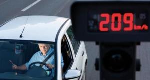 Flashé à 209 km/h en claquettes et sans ceinture : un conducteur cumule les infractions