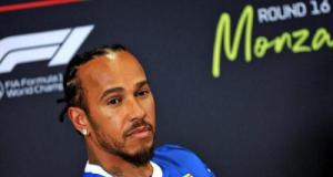 Ferrari : le boss de la F1 a été frappé par un moment de vulnérabilité chez Lewis Hamilton