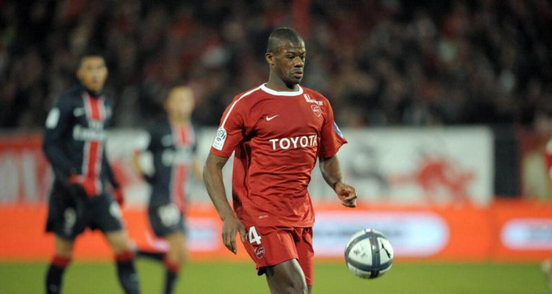 - Ligue 1 : l’ancien joueur Dianbobo Baldé placé en urgences psychiatriques après un comportement inquiétant devant une école
